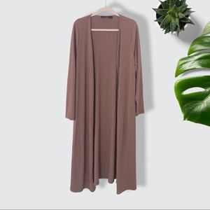 Adorable dusty pink duster